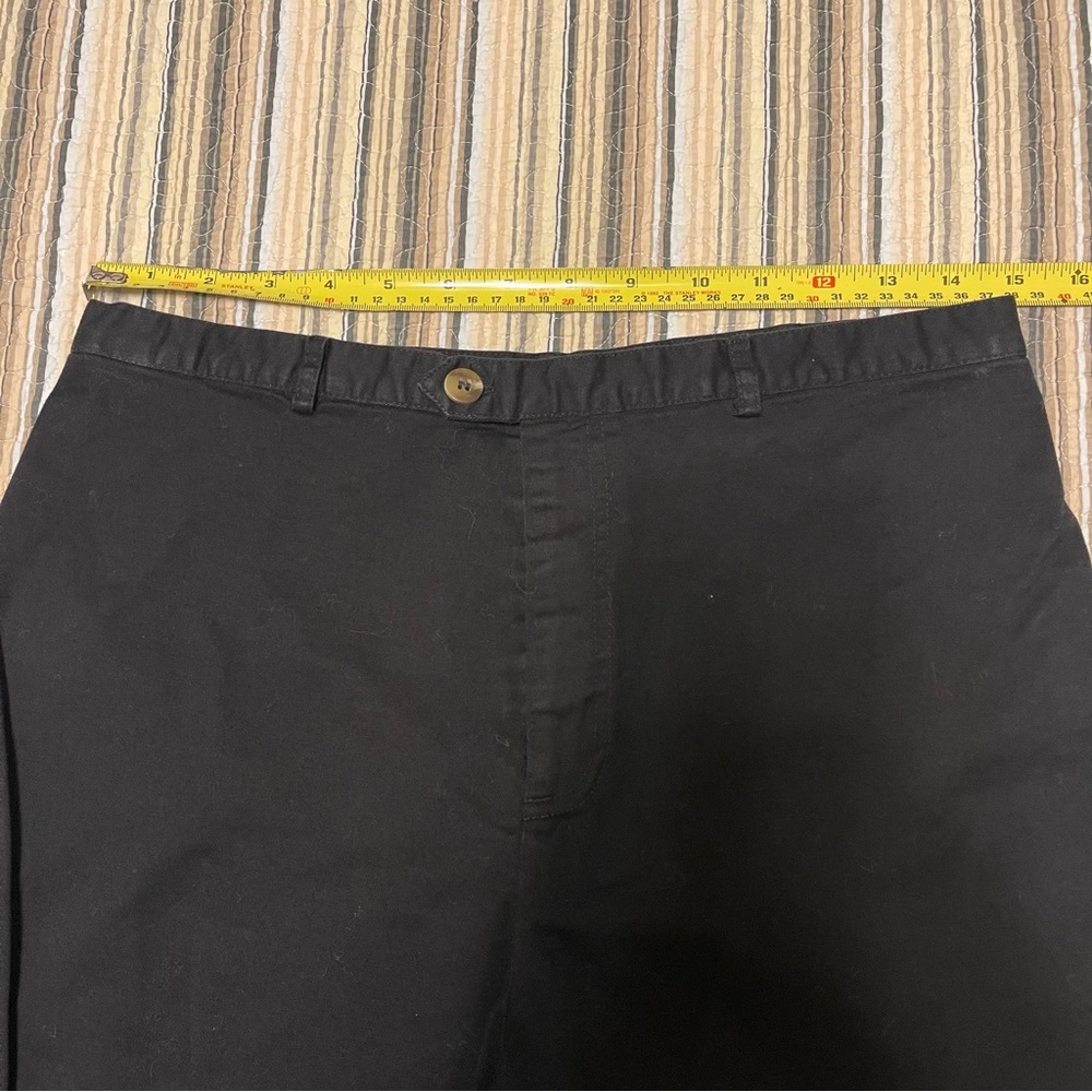 Rafaella Women's 12 Classic Black Flat Front Capris - Picture 5 of 6